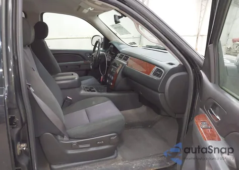 2011 Chevrolet Tahoe Ls from USA, damaged, VIN 1GNSKAE0XBR311605